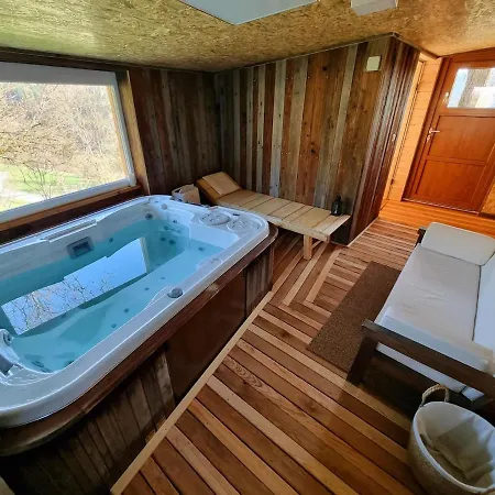 Apartma2 Pri Adamu * Mislinja