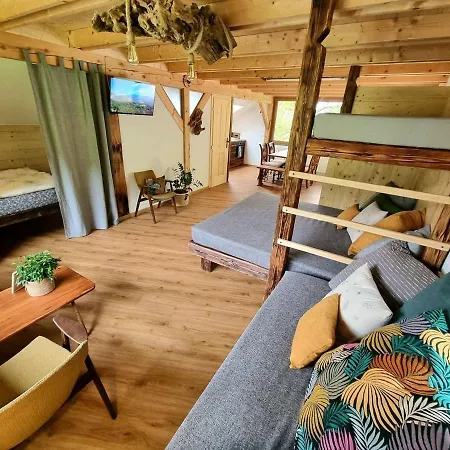 아파트 Apartma2 Pri Adamu