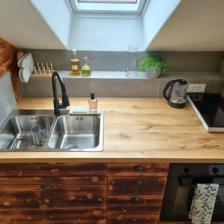 Apartma2 Pri Adamu * Mislinja