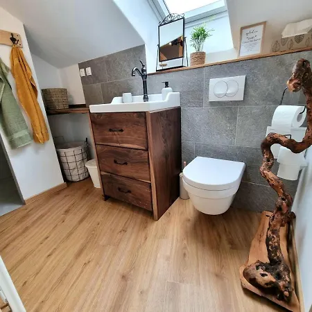 Apartma2 Pri Adamu *